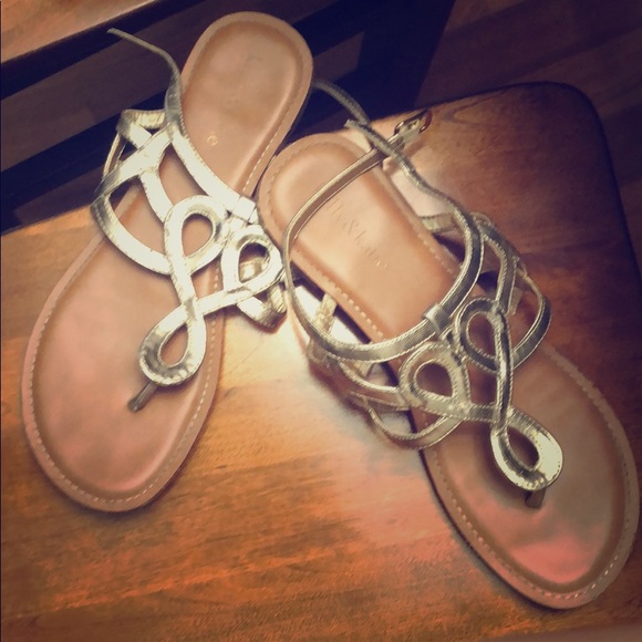 kelly and katie flat sandals